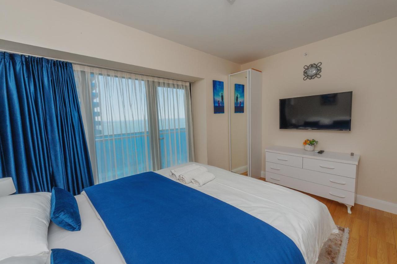 Orbi City Center Sea View Aparthotel Batumi Esterno foto