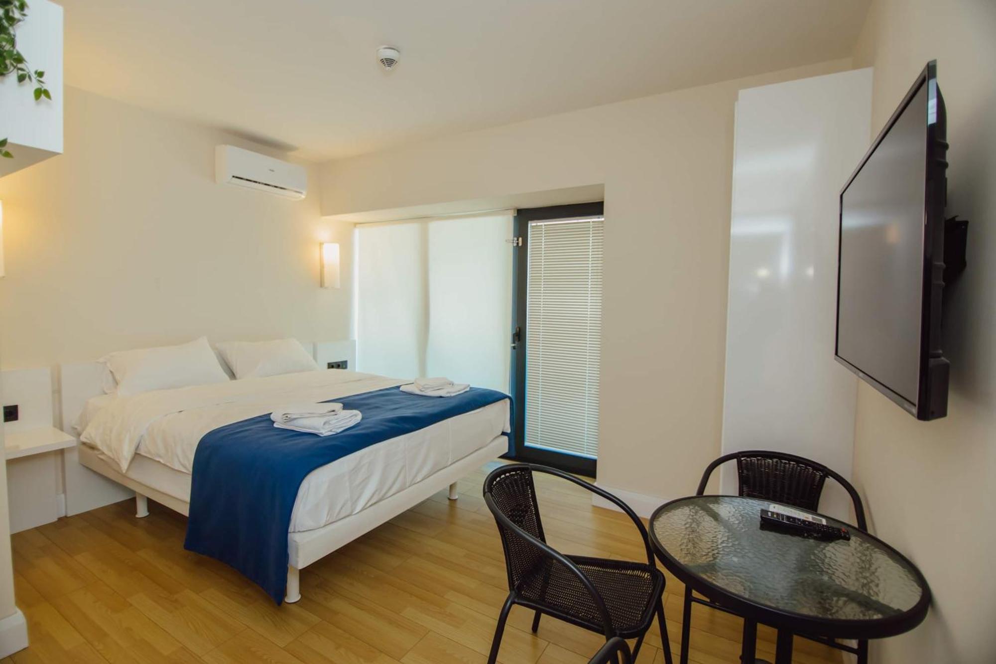Orbi City Center Sea View Aparthotel Batumi Esterno foto