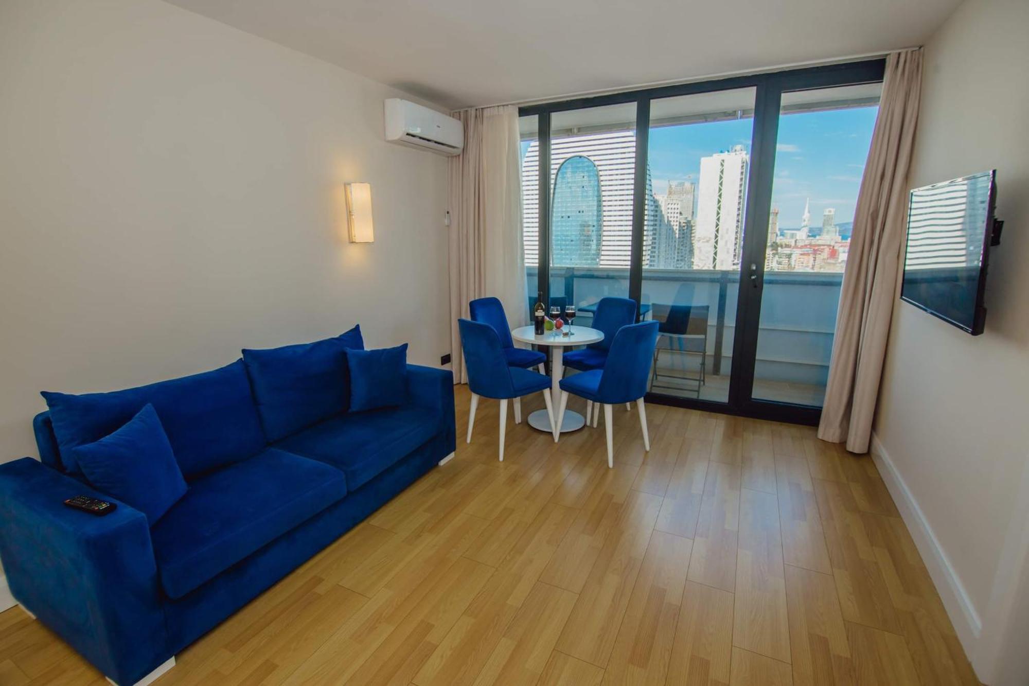 Orbi City Center Sea View Aparthotel Batumi Esterno foto